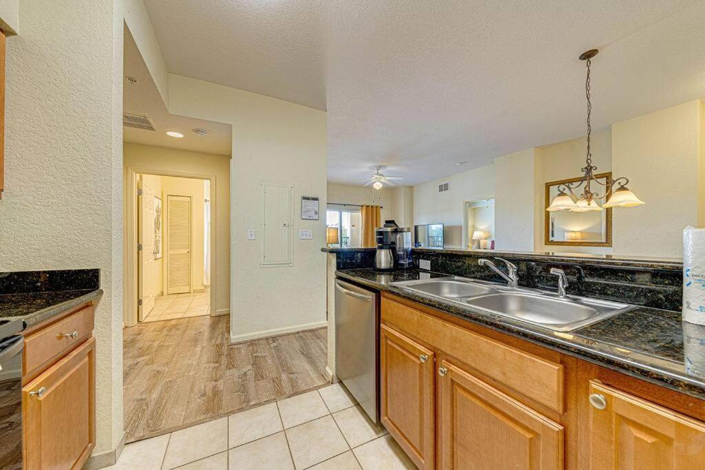 Exquisite 3 Bdr Condo Minutes To Disney オーランド エクステリア 写真
