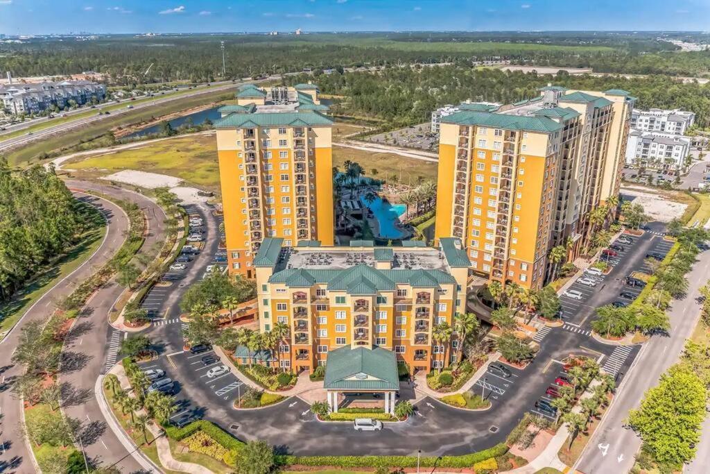 Exquisite 3 Bdr Condo Minutes To Disney オーランド エクステリア 写真