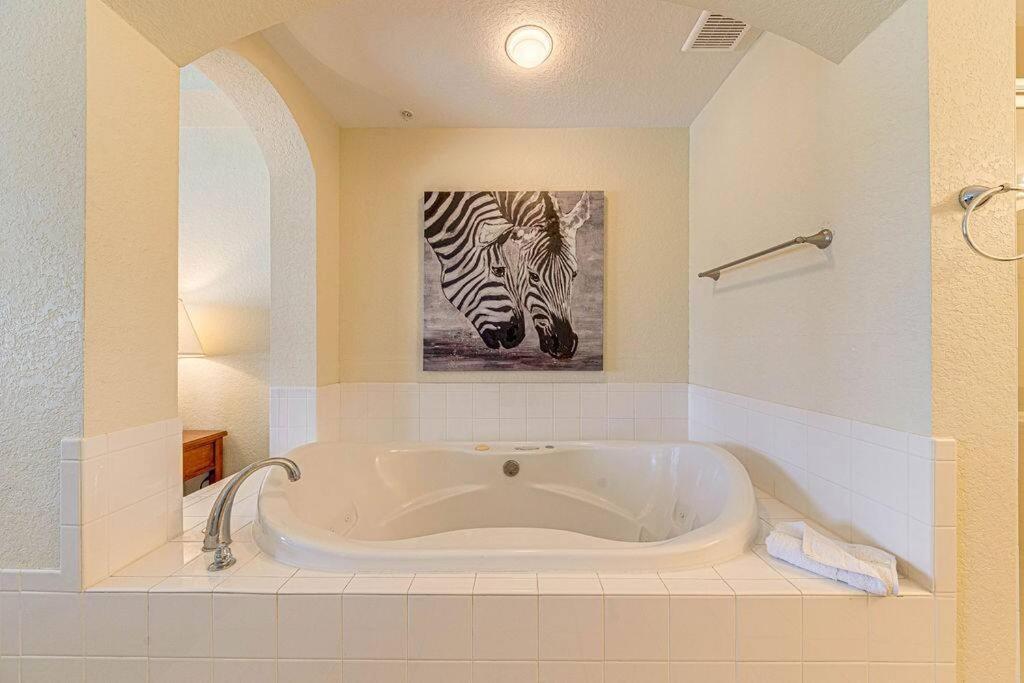 Exquisite 3 Bdr Condo Minutes To Disney オーランド エクステリア 写真