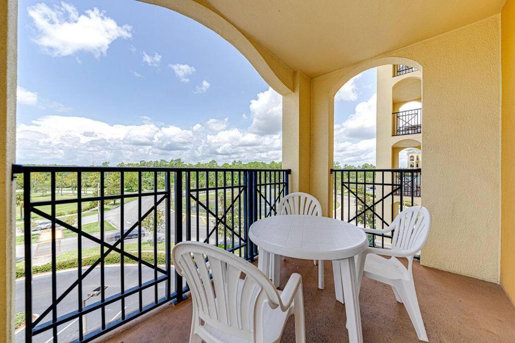 Exquisite 3 Bdr Condo Minutes To Disney オーランド エクステリア 写真